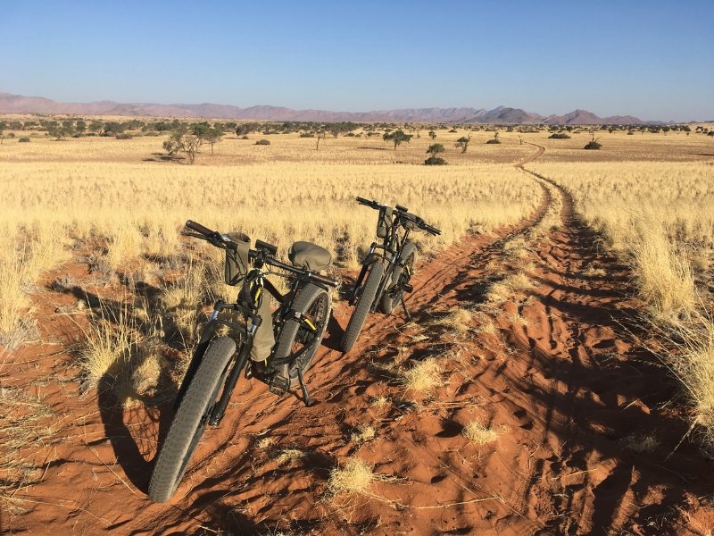 Wandelsafari's, fiets safari's of quadrijden, in Namibië kun je veel toffe activiteiten doen tijdens een rondreis