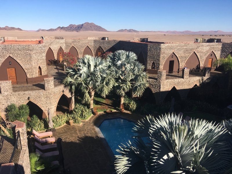 Lodge Le Mirage in Namibië, slapen in de woestijn met zwembad